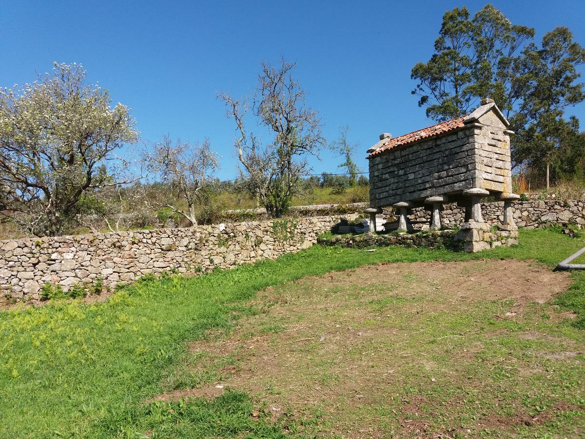 Monasterio Y Pension De Moraime Kültér fotó