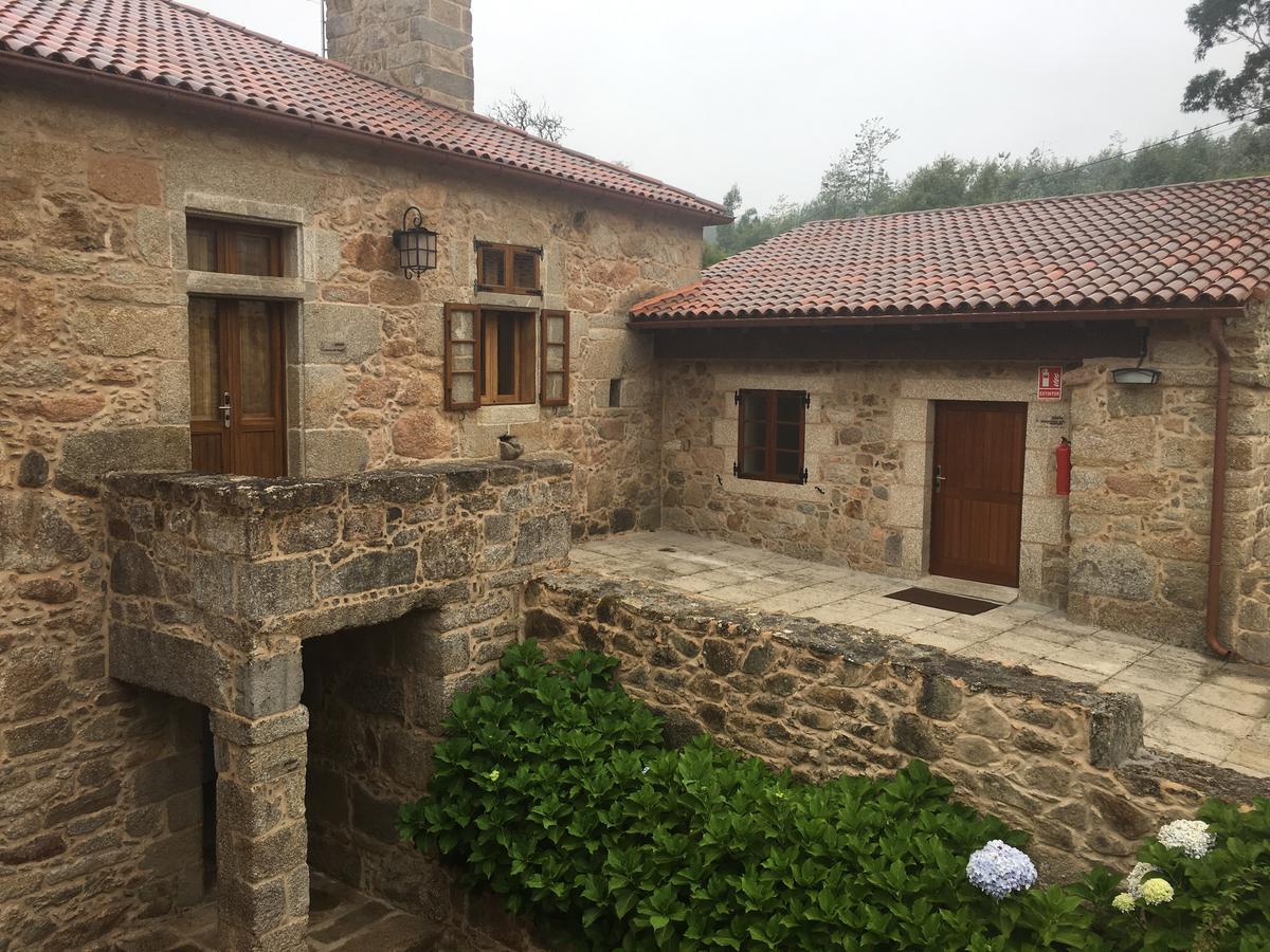 Monasterio Y Pension De Moraime Kültér fotó