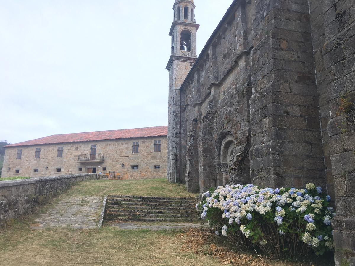 Monasterio Y Pension De Moraime Kültér fotó