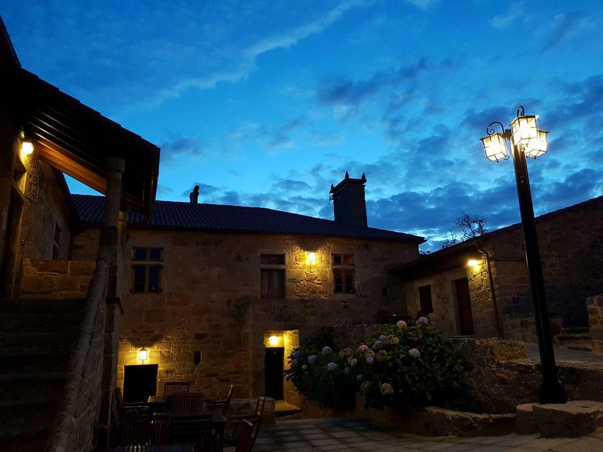 Monasterio Y Pension De Moraime Kültér fotó