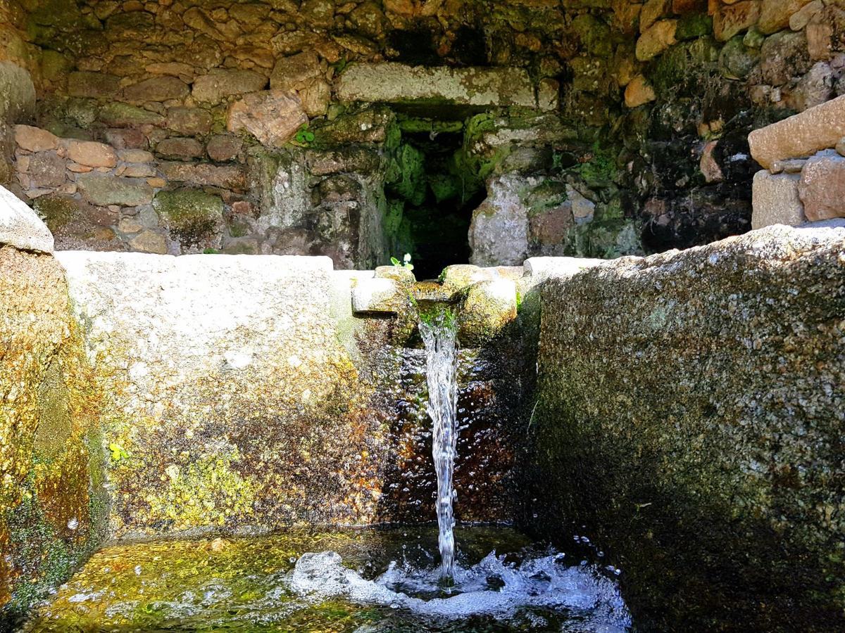 Monasterio Y Pension De Moraime Kültér fotó